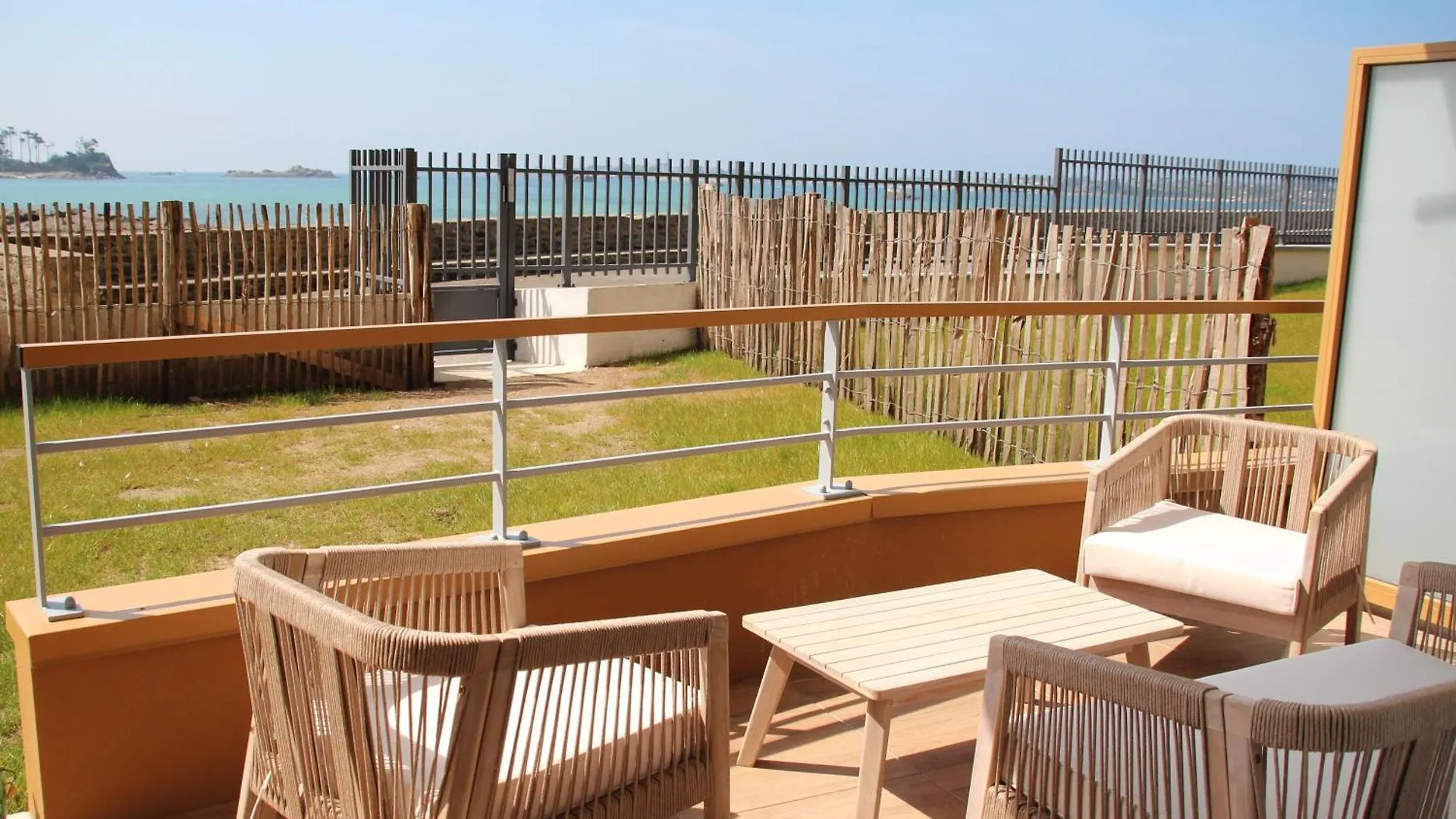 La Madrague - Front De Mer, Acces Prive Plage Et Place De Parking Roscoff